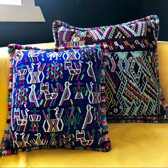 Hand Woven Pillow Cover From Guatemala 🇬🇹💗 - Picture 2 of 5